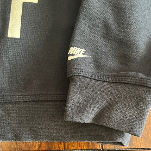 Nike Men's Black USA Track & Field Crewneck Sweatshirt - Picture 4 of 5